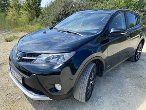 Toyota RAV4 (4 foto / 7)