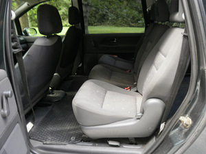 Volkswagen Sharan 1.9 TDI 66 kW 06a (9 foto / 9)