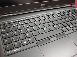 DELL Latitude E5550 , 5th Gen. vPro (5 foto / 9)