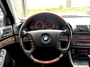 BMW 525 (11 foto / 15)