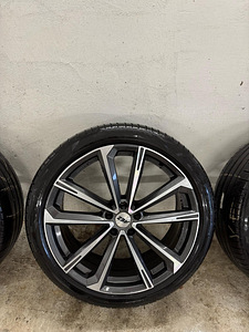 Продам итальянские диски R21 AEZ Mercedes,Audi,VW и т.д. (5 фото из 7)