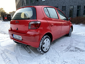 TOYOTA YARIS/TÜ 05.2024 (3 foto / 15)