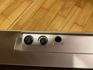 Синтезатор YAMAHA PSR-E313 (6 фото из 9)