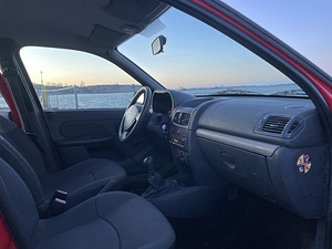 RENAULT CLIO TÜ 10.2024 / 1 OMANIK / AVARIIVABA (10 foto / 15)