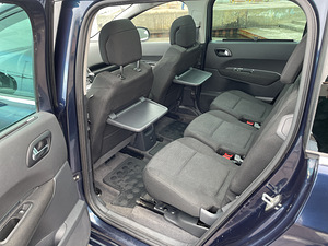 Peugeot 5008 DIISEL / AUTOMAT / PANORAMA (9 фото из 15)