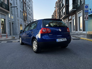 VOLKSWAGEN GOLF 5 / ÜV 04.2025 / AVARIIVABA (4 foto / 15)