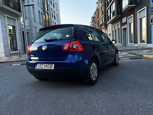 VOLKSWAGEN GOLF 5 / ÜV 04.2025 / AVARIIVABA (5 foto / 15)