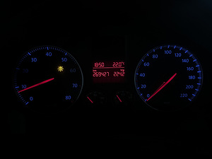 VOLKSWAGEN GOLF V 5 / ÜV 03.2025 (12 foto / 15)