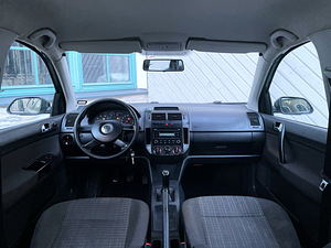 VOLKSWAGEN POLO / FACELIFT / TÜV 12.2025 (10 foto / 15)