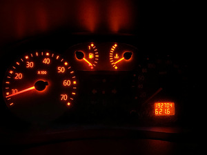 RENAULT THALIA / ROOSTEVABA / ÜV 02.2026 (10 foto / 15)