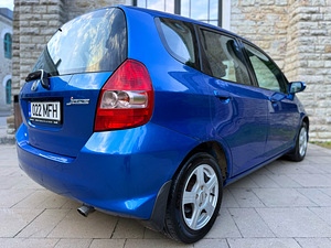 HONDA JAZZ / AUTOMAAT / AVARIIVABA / ÜV 02.2026 (3 foto / 15)