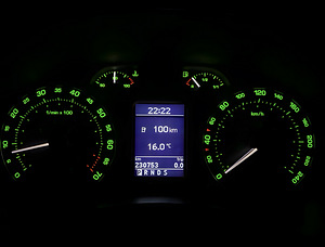SKODA OCTAVIA / BEEŽ NAHKTUBA / AUTOMAAT / ÜV 07.2026 (14 foto / 15)