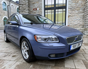 VOLVO V50 / AUTOMAAT / AVARIIVABA / ÜV 06.2026 (1 foto / 15)