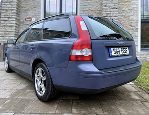 VOLVO V50 / AUTOMAAT / AVARIIVABA / ÜV 06.2026 (4 foto / 15)