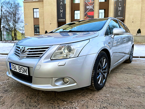 TOYOTA AVENSIS / АВТОМАТ / ТО 06.2026 (1 фото из 15)