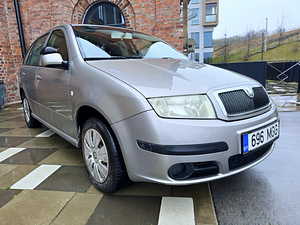 SKODA FABIA / ROOSTEVABA / AVARIIVABA / ÜV 08.2026 (2 foto / 15)