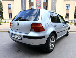 VOLKSWAGEN GOLF 4 / COMFORT / TÜV 12.2026 (3 foto / 15)