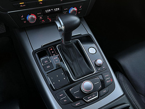 Audi A7 3.0 180kW (13 foto / 15)