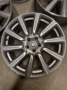 Volvo V90 / S90 R19 Diamond Cut (2 foto / 5)