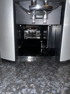 JURA F50 (3 foto / 10)