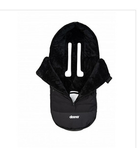 Теплый мешок для автолюльки Doona (1 фото из 3)