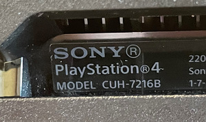 Пульт playstation 4 pro 2 + игры (4 фото из 4)