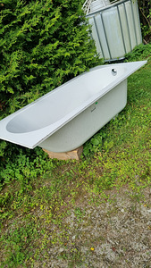 Plast vann Villeroy & Boch 180x80 ja k60 (1 foto / 1)