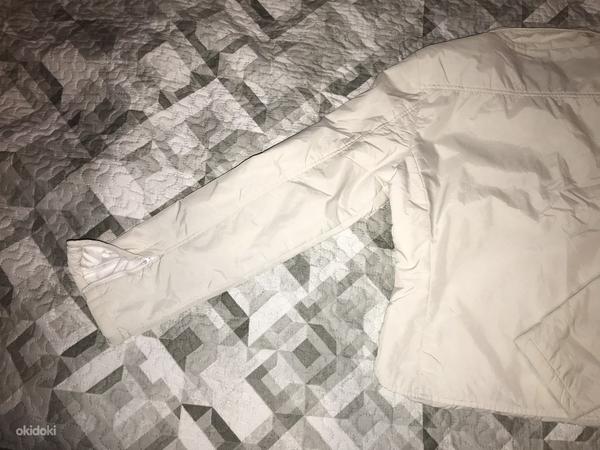 Белая куртка, размер М/38 (фото #5)