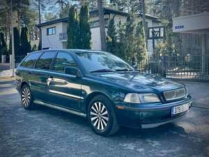 Autorent Volvo V40 (3 foto / 9)