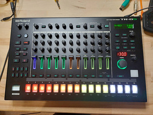 Roland TR8s (1 фото из 1)