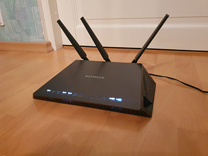 Netgear D7000 Nighthawk WiFi VDSL/ADSL Gaming Router (2 foto / 5)