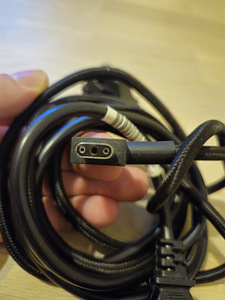 Razer Power Adapter - 200W (3 фото из 3)