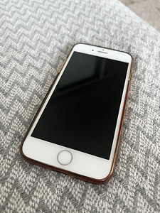 iPhone 7 red 128gb (2 foto / 2)