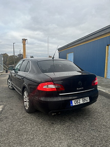Skoda superb 2.0 125kw manu (8 foto / 12)