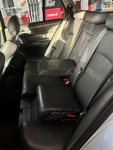 Mercedes Benz c200 2008 (8 foto / 15)