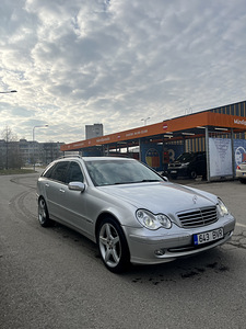 Mercedes Benz c200 2008 (14 foto / 15)