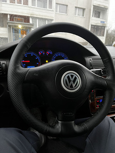 M/V Volkswagen Passat 4motion 1.9 (10 foto / 11)