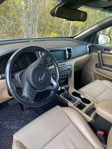 Kia Sportage (6 foto / 14)