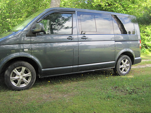 VW CARAVELLE T5 2,5 TDI 2007 AUTOMAAT (9 foto / 10)