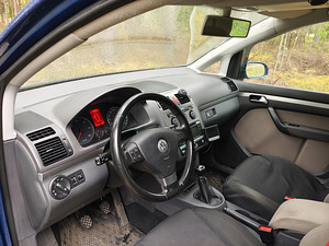 Volkswagen Touran 1.9TDI, 2007a. (7 foto / 9)