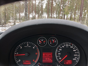 Audi A3 S-Line 2.0 R4 125kW (5 foto / 7)