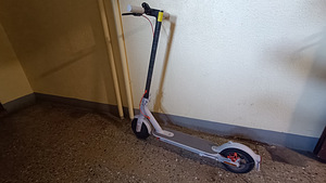 Xiaomi mi scooter 3 (1 foto / 3)
