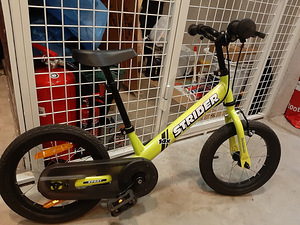 Strider 14x Sport jooksuratas roheline, kaks ühes (1 foto / 3)