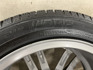 BMW Style 647M g11 245/45R19 M+S (8 foto / 9)