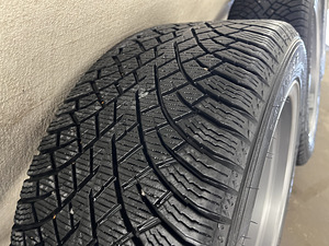 BMW Style 647M g11 245/45R19 M+S (9 foto / 9)