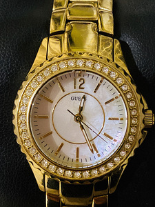 Guess часы оригинал (1 фото из 3)