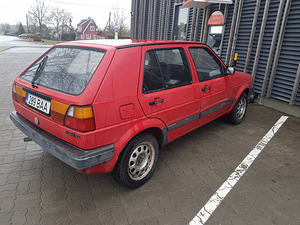 Volkswagen Golf 2 (2 foto / 6)