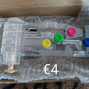 Детские игрушки (8 фото из 9)