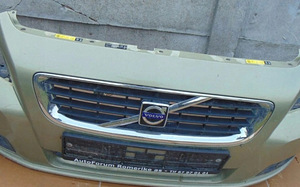 Volvo C30, C70, S40, V50 ESIGRILL / ILUVÕRE 2008-2010 (1 foto / 1)