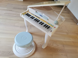 Elektrooniline klaver (1 foto / 1)